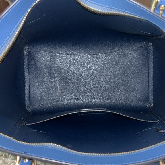 Micheal Kors purse - Picture 5 of 5